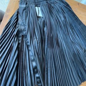 Nike x Sacai Pleated Skirt